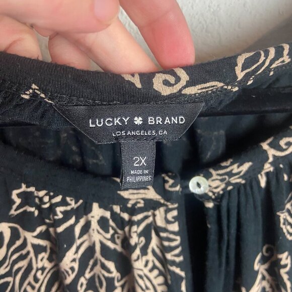 Lucky Brand Size 2X Black Tan Floral Blouse Top Prairie Boho Neutral Scoop Neck - Picture 2 of 5